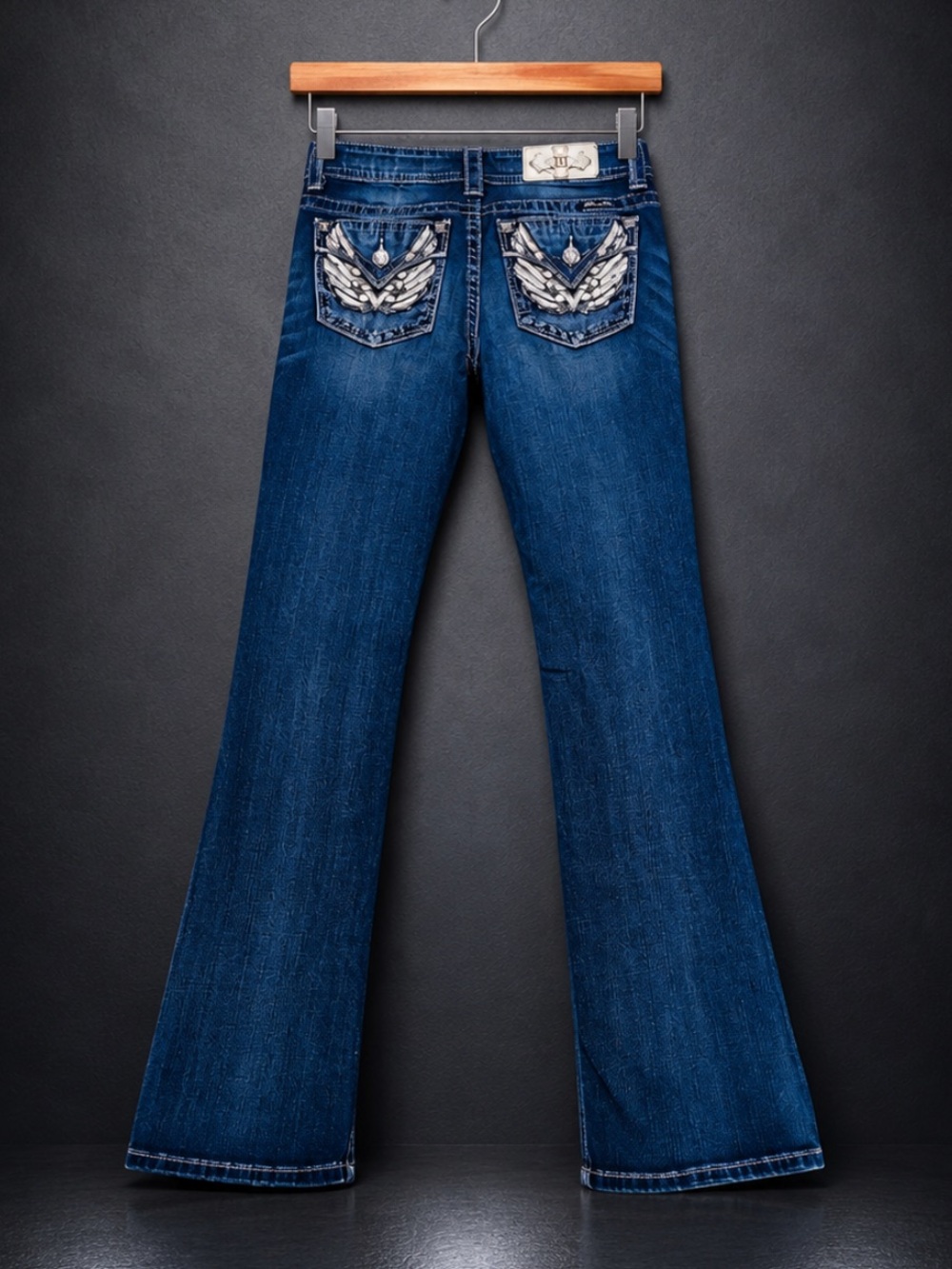 Miss Me Chloe Bootcut Stretch Denim Jeans 26x33 Embellished Pockets EUC